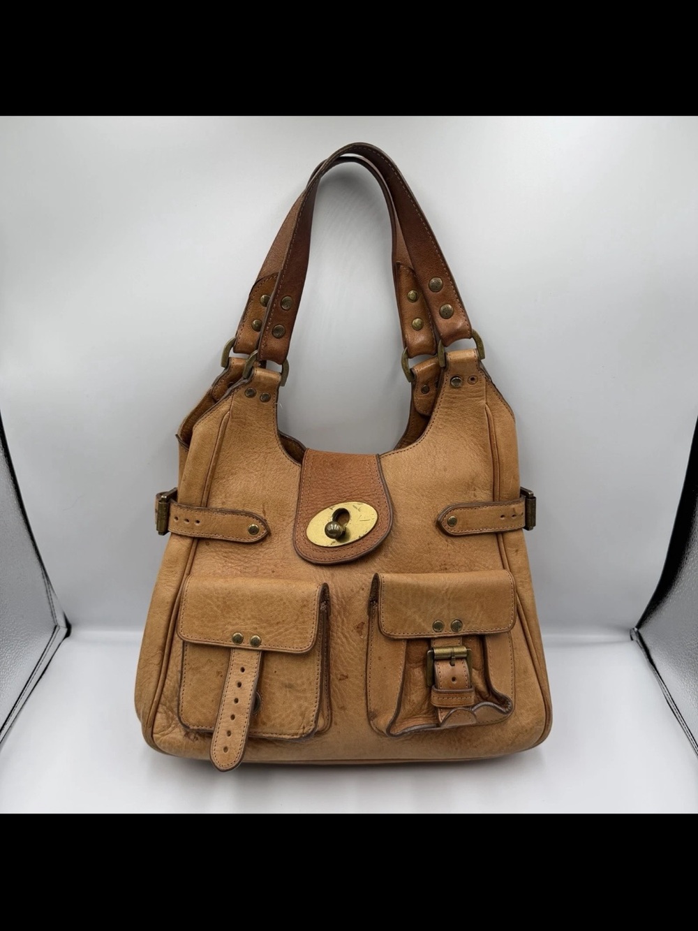 Mulberry Tan Leather Shoulder Bag with Front Pockets
